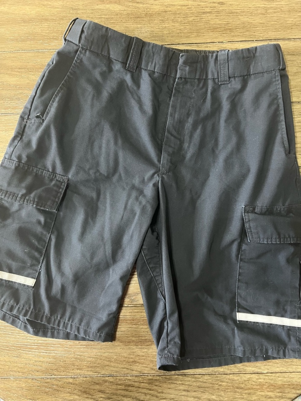 Fed Ex Horace Small reflective cargo shorts size 34